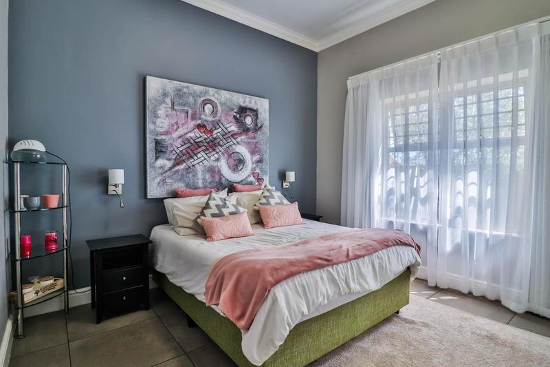 5 Bedroom Property for Sale in Myburgh Park Western Cape